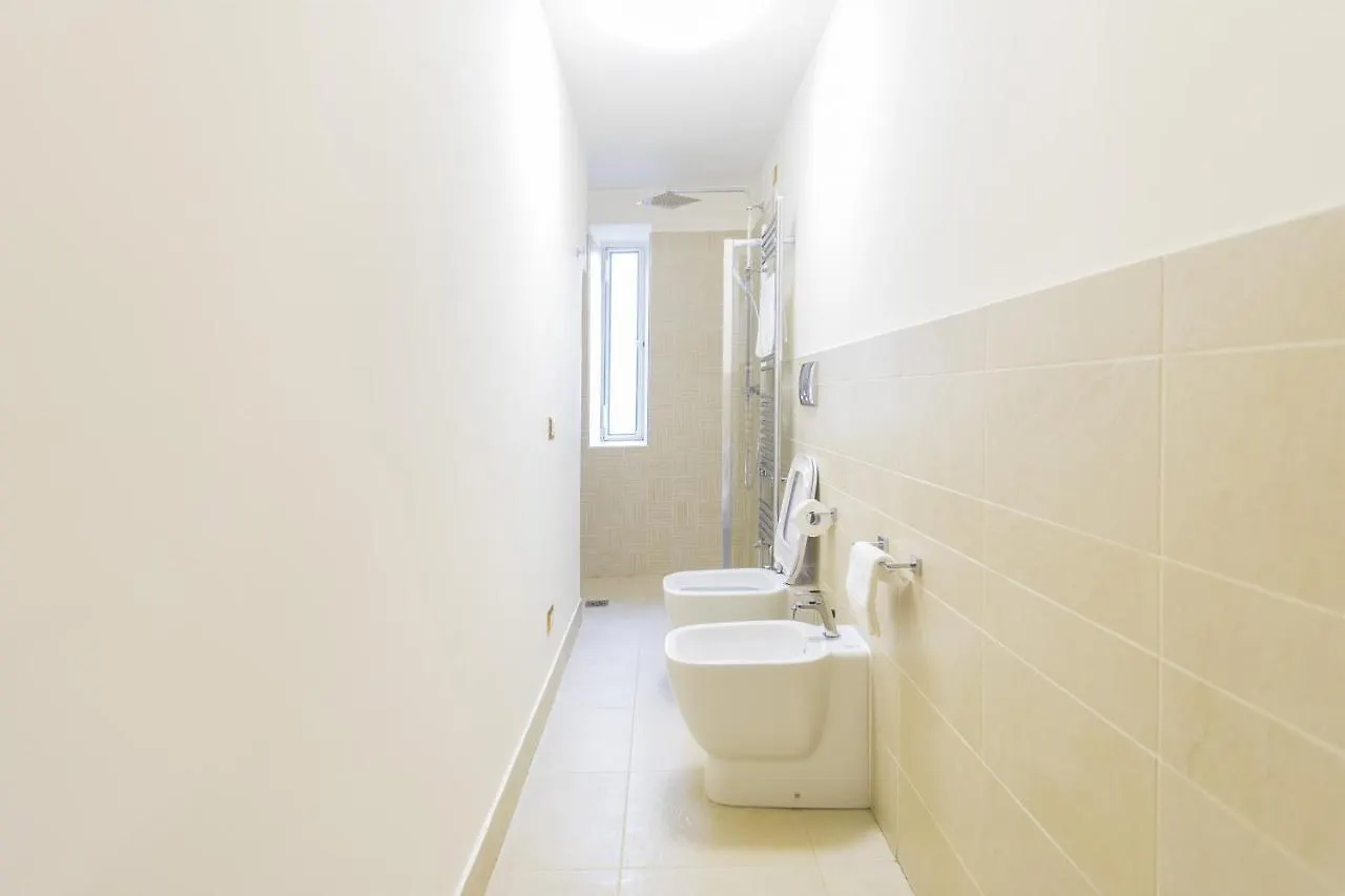 Hemeras Boutique Homes - super central luxury home Milan 0*,
