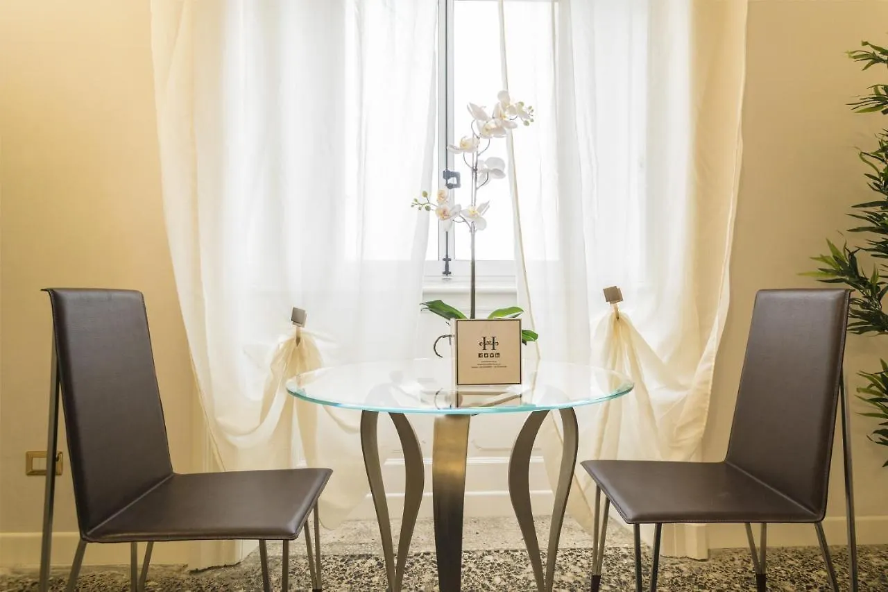 ميلان Hemeras Boutique Homes - Super Central Luxury Home إيطاليا